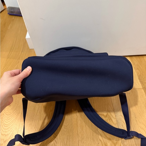Dagne Dover Medium Dakota Neoprene Backpack Storm Blue - Picture 11 of 16
